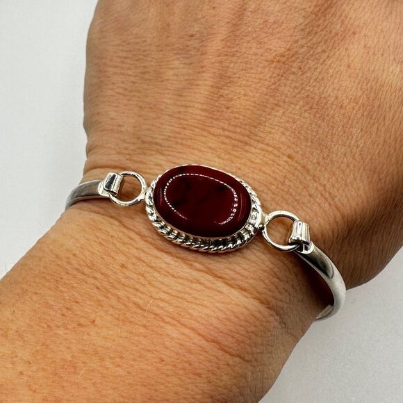 Sterling silver and red jasper hinge bracelet! - Picture 6 of 10